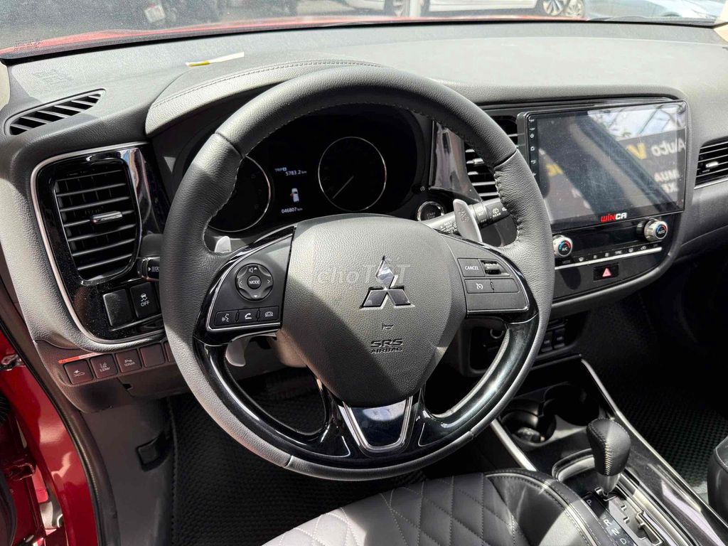 Mitsubishi Outlander 2022 Premium 2.0. Mua bán Ô tô tại Thành phố Thủ Đức Tp Hồ Chí Minh được đăng bởi Long Auto Vạn Phúc hình 8