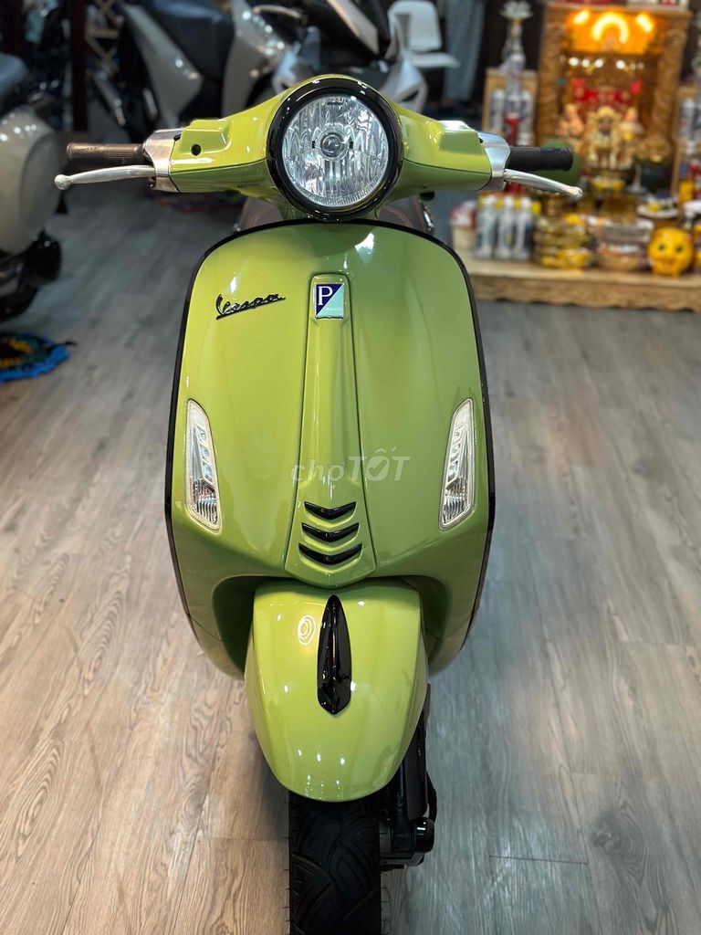 Vespa primavera xanh bơ 2016 máy iget có trả góp