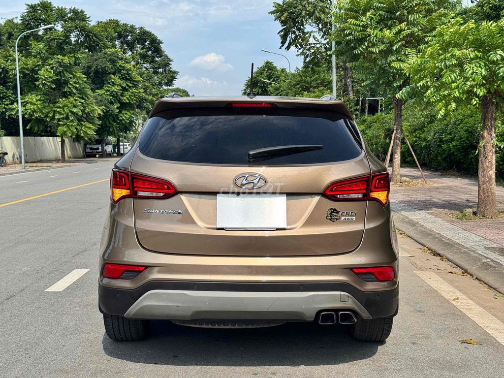 Hyundai Santa Fe 2018 Full Dầu - 90000 k. Mua bán Ô tô tại Quận Long Biên Hà Nội được đăng bởi Bùi Đình Thông hình 5