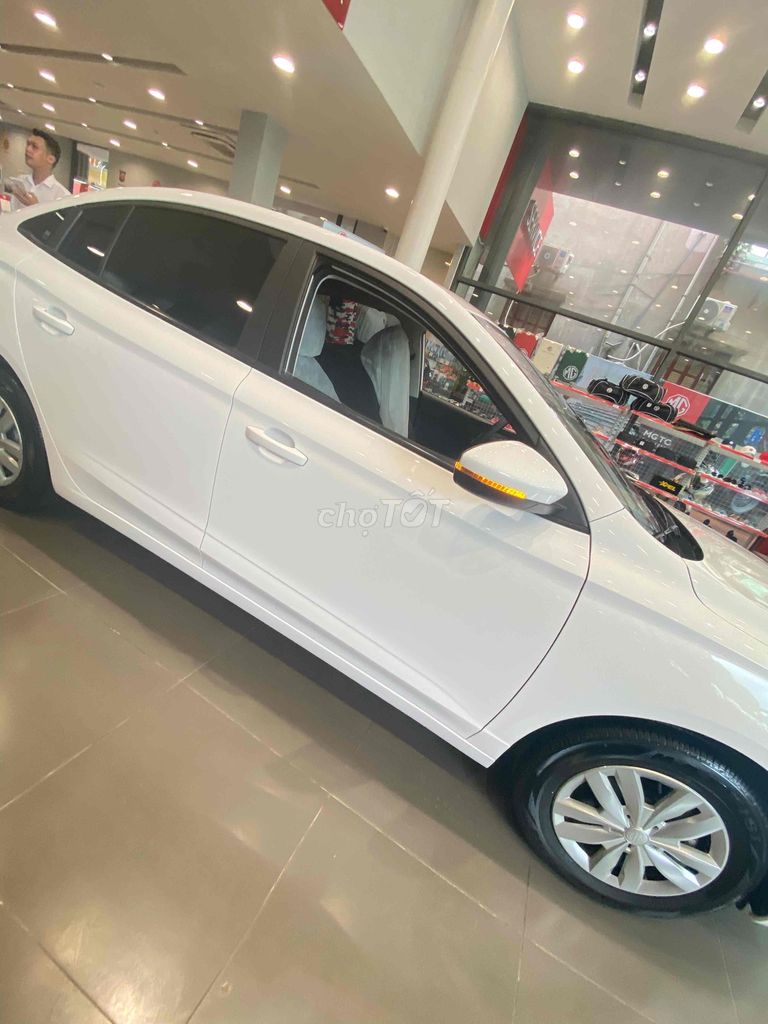 MG5 MT Chiếc   sedan hạng C giá tốt mà chất lượng. Mua bán Ô tô tại Quận Đống Đa Hà Nội được đăng bởi Phạm Quốc Khánh hình 4