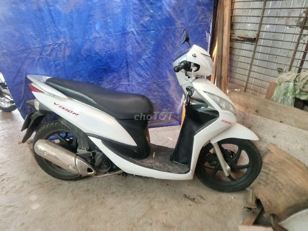 Vision 2013. Máy êm ru, nồi bốc vặn là lên. Mua bán Xe máy tại Huyện Phú Giáo Bình Dương được đăng bởi Đong Tran hình 2