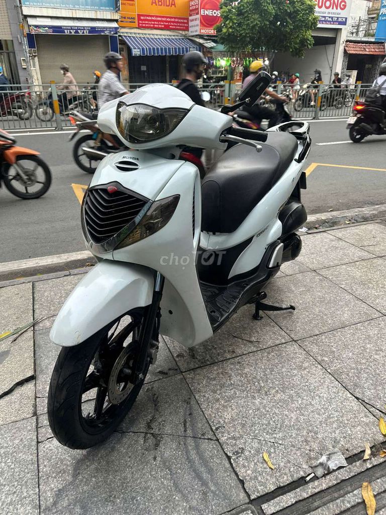 Honda @ full SH 150 2003 mới 90% biển số thành phố. Mua bán Xe máy tại Quận Tân Phú Tp Hồ Chí Minh được đăng bởi Tuanduy hình 1