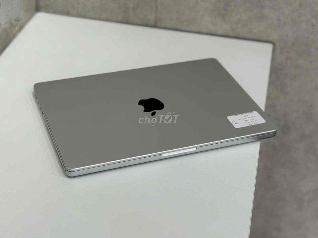 Macbook Pro 14 inch M3 1TB đời mới 2023 thanh lý. Mua bán Laptop tại Quận 10 Tp Hồ Chí Minh được đăng bởi thông hình 2