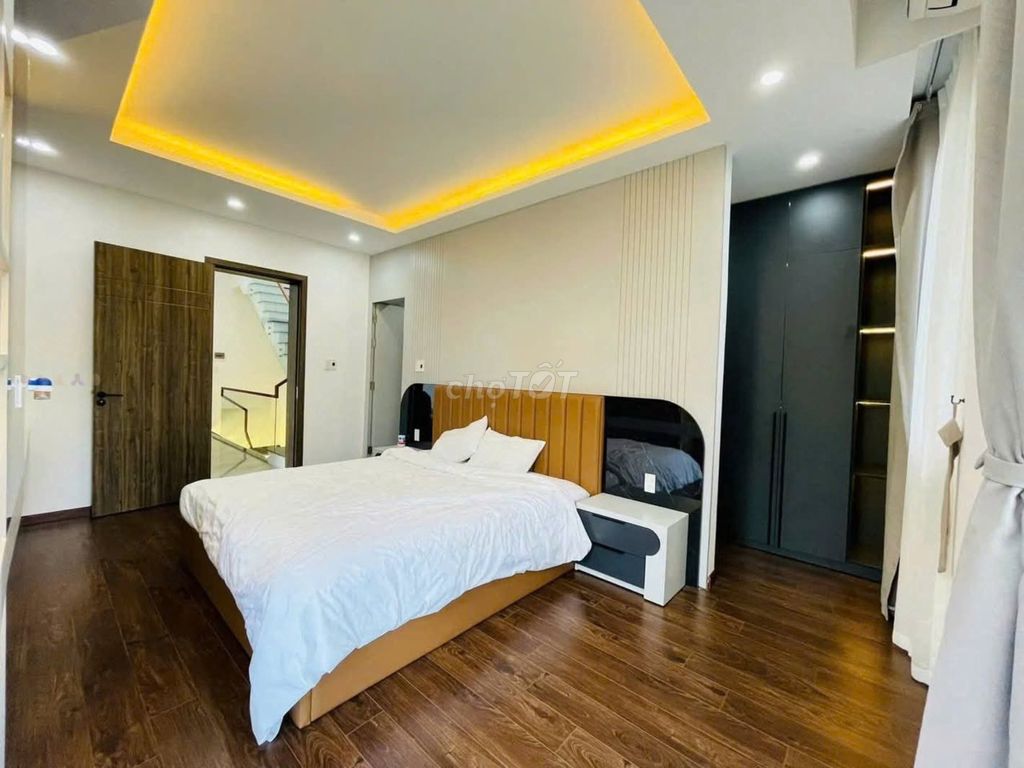 Corner 5-bedroom villa with garden near Lotte Mart — photo 7