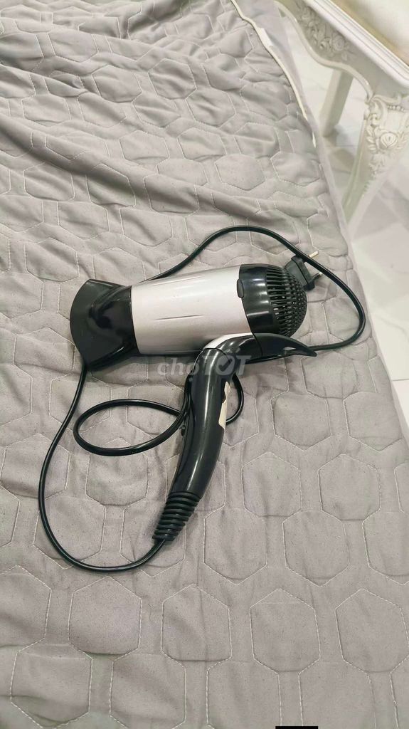 Máy sấy tóc Toshiba Đen bạc. Mua bán Nội thất, đồ gia dụng khác tại Quận Cầu Giấy Hà Nội được đăng bởi Hehe hình 1