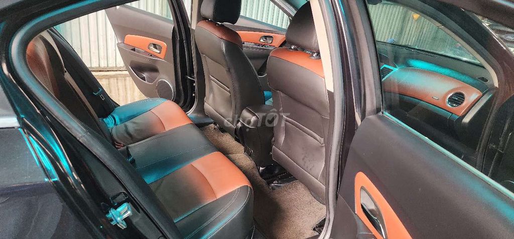 Chevrolet Cruze CDX Đen. Mua bán Ô tô tại Quận Nam Từ Liêm Hà Nội được đăng bởi TIẾN DŨNG hình 9