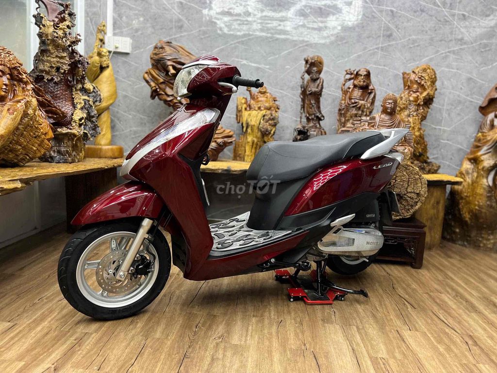 👉Honda Lead chính chủ biển sg máy móc bao ngon. Mua bán Xe máy tại Quận 7 Tp Hồ Chí Minh được đăng bởi Xe Cũ Hiếu CT hình 1