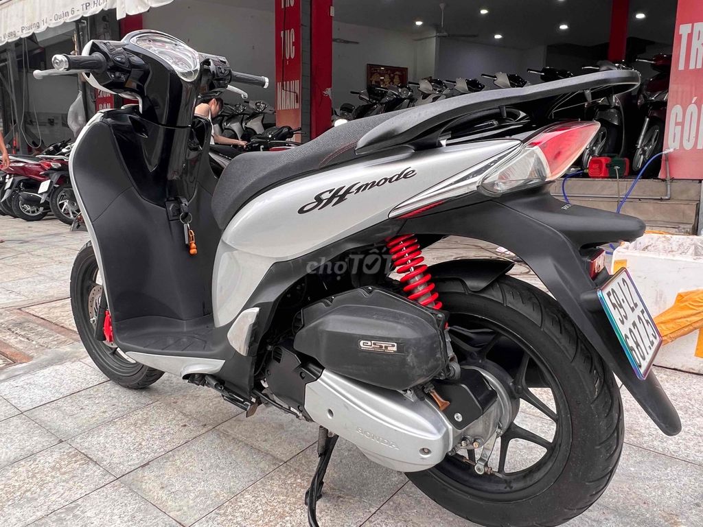 Honda SH Mode 2018 Серебряный карман.Косметологический автомобиль.BSTP.Хорошая цена