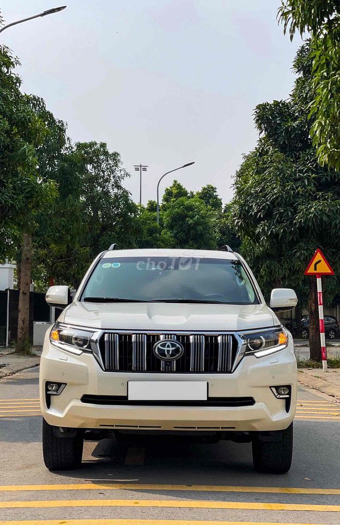 Toyota Land Cruiser Prado sx 2021 bản mới có Adas