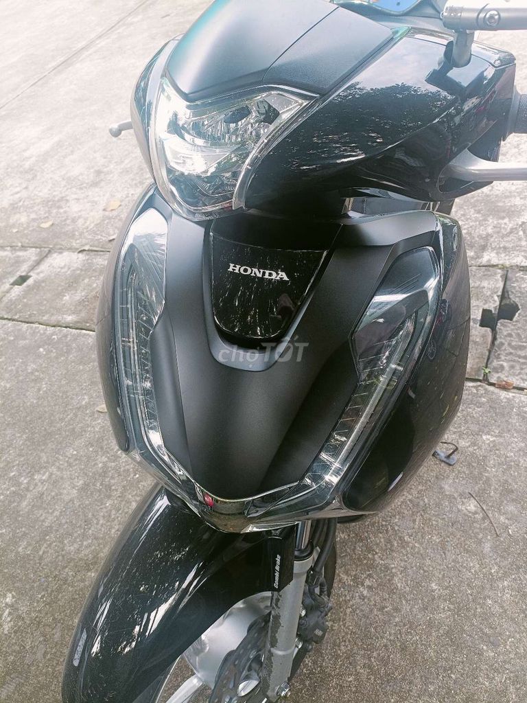 Cần bán xe. Mua bán Xe máy tại Quận Bình Thuỷ Cần Thơ được đăng bởi Huỳnh Ngân hình 1