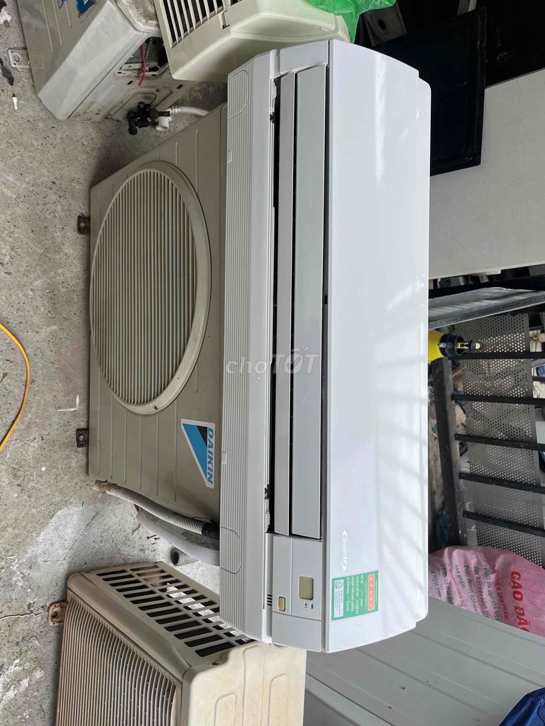 Điều hoà Daikin 9000 cục nóng to siêu bền. Mua bán Máy lạnh, điều hoà tại Quận Nam Từ Liêm Hà Nội được đăng bởi Nguyễn Tiến Dũng hình 1