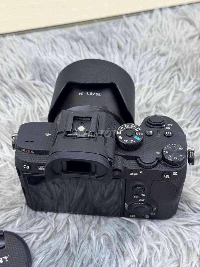 Máy ảnh Sony A7R Mark III kèm lens FE 55 F1.8 đẹp. Mua bán Máy ảnh, Máy quay tại Quận 5 Tp Hồ Chí Minh được đăng bởi Phan Thế Phong  hình 1