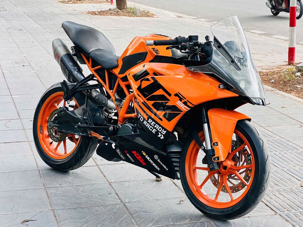 KTM RC 200CC XE ĐẸP BÔ NỔ UY LỰC 1 CHỦ ĐI BÁN