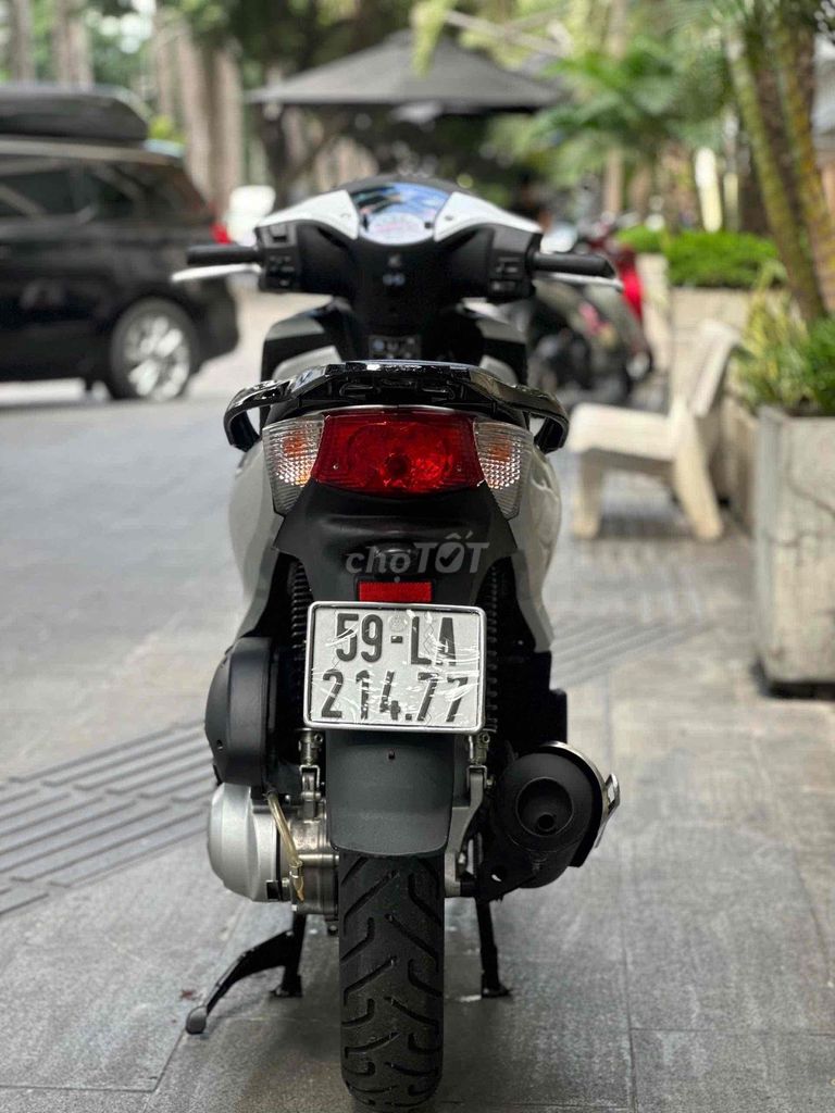 sh 125 nhập 3 cục bstp chính chủ. Mua bán Xe máy tại Quận 10 Tp Hồ Chí Minh được đăng bởi SANG HOÀNG  hình 1