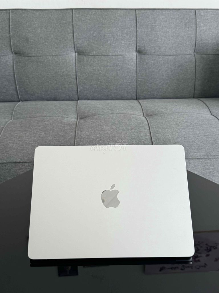 Apple MacBook Air M2 Bạc 8GB/256GB Like New 99%. Mua bán Laptop tại Thành phố Biên Hòa Đồng Nai được đăng bởi H NAM Store hình 1