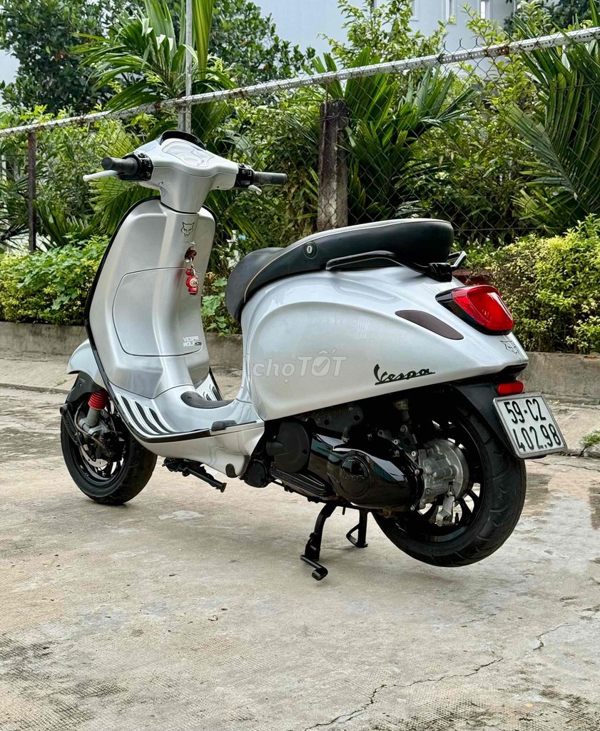 Vespa Sprint 125 đèn Led 2015 Bstp 9 chủ. Mua bán Xe máy tại Quận Bình Tân Tp Hồ Chí Minh được đăng bởi Hoàng Tuấn hình 3
