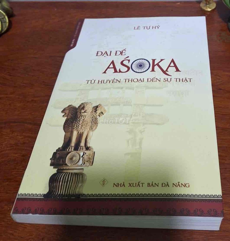 Sách Đại Đế Asoka. Mua bán Sách tại Quận Sơn Trà Đà Nẵng được đăng bởi Tiệm sách tri thức đà nẵng 2 hình 1