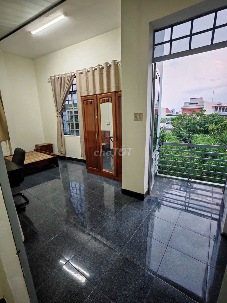 THUÊ PHÒNG TRỌ GẦN SÂN BAY TÂN SƠN NHẤT GIÁ RẺ TIỆN NGHI AN TOÀN