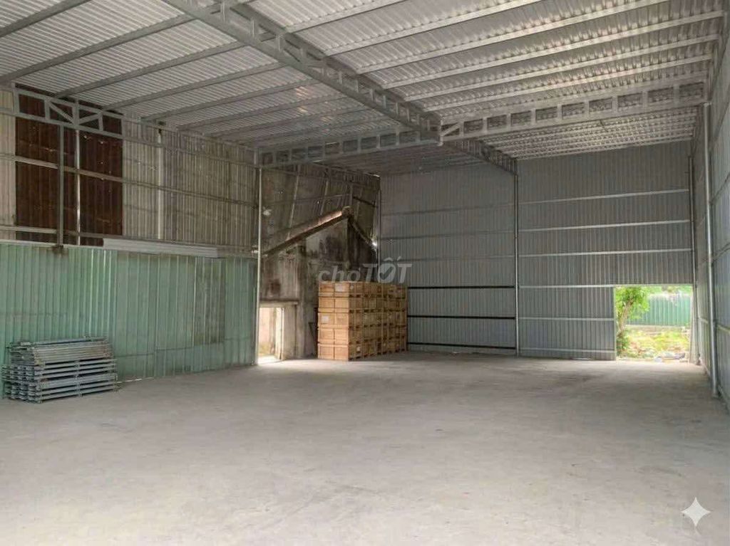 Аренда · 1 комн. · 180 м² · Quận 12, ул. Đường Tân Thới Hiệp 21