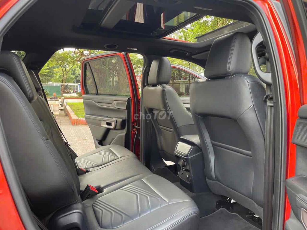 Ford Everest Titanium 2.0L 4x4 model 2023 đỏ cam. Mua bán Ô tô tại Quận Cầu Giấy Hà Nội được đăng bởi Cao Quý hình 19