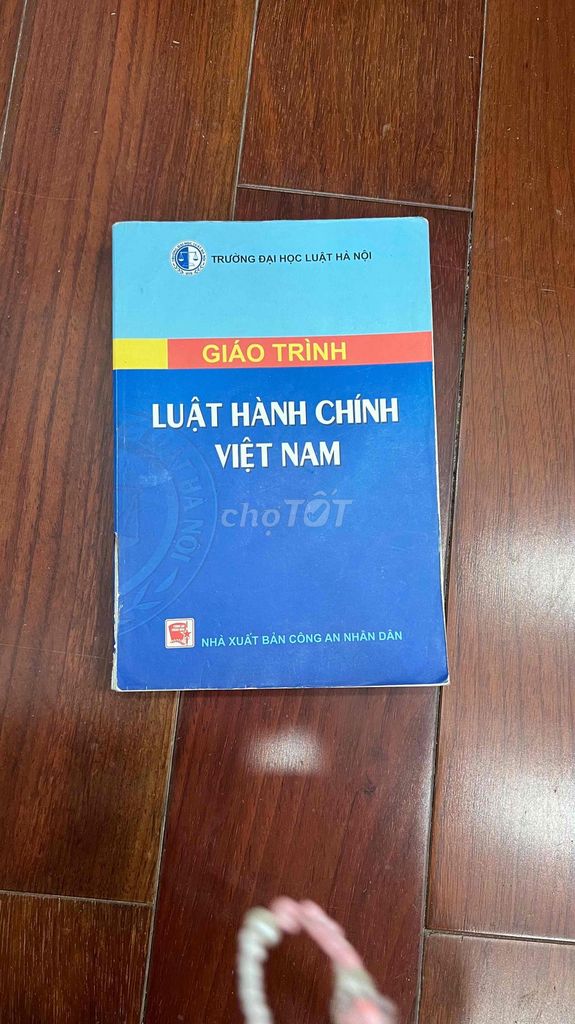 Sách giáo trình Luật Hành chính Việt Nam. Mua bán Sách tại Huyện Thanh Trì Hà Nội được đăng bởi Kaitlyn Tran hình 1