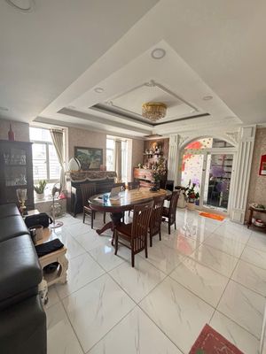 Cần bán gấp Penthouse chung cư Sky Garden 3,  Phạm Văn Nghị