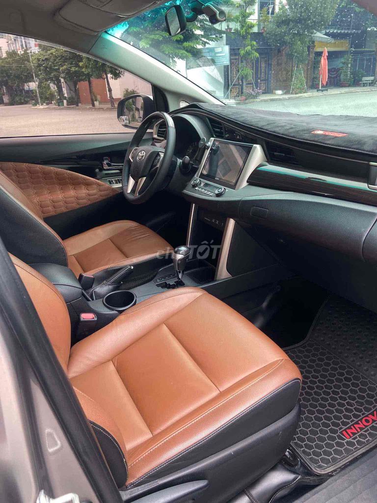Toyota Innova 2017 2.0V - 90000 km. Mua bán Ô tô tại Quận 12 Tp Hồ Chí Minh được đăng bởi Hao hình 7