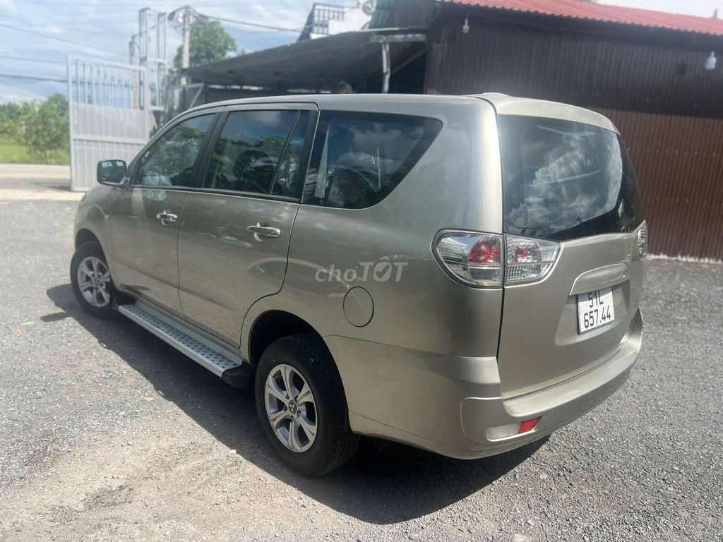 Mitsubishi Zinger 2008 photo 3