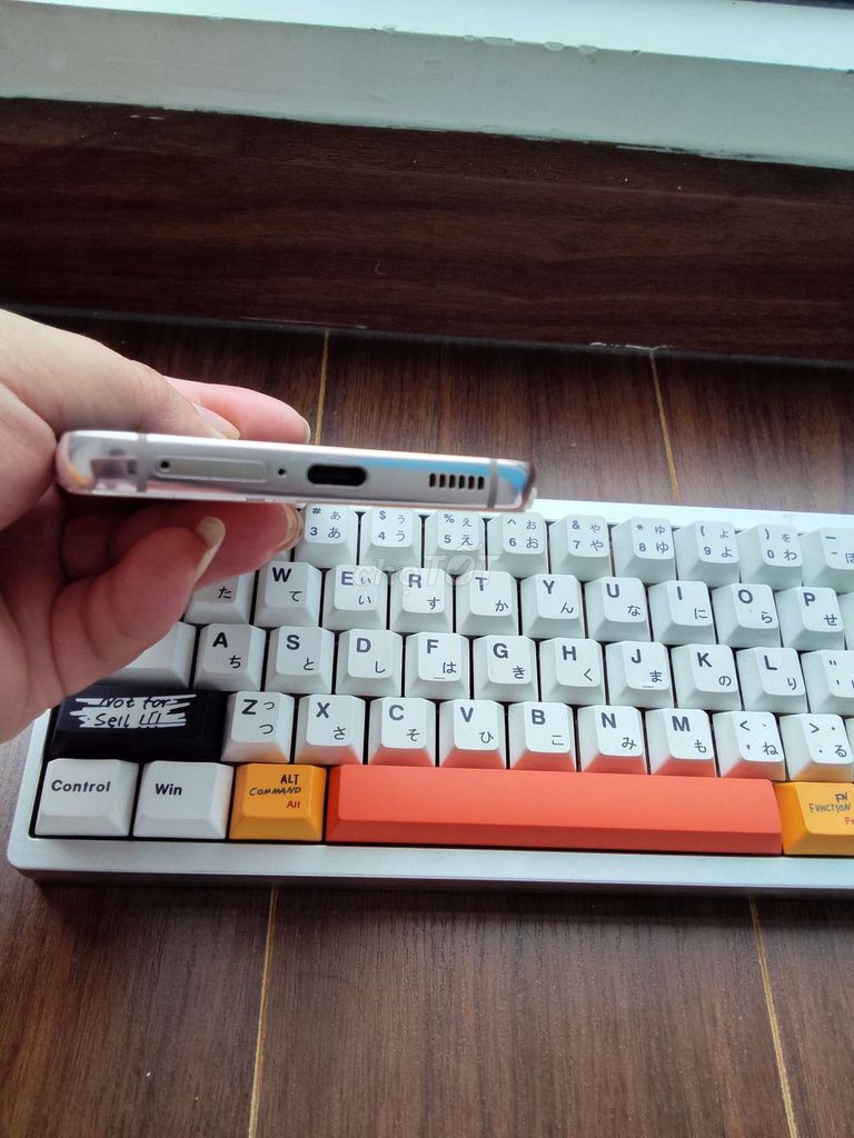 Điện thoại Samsung Galaxy S22 màu hồng. Mua bán Điện thoại tại Huyện Gia Lâm Hà Nội được đăng bởi Quang Minh hình 3