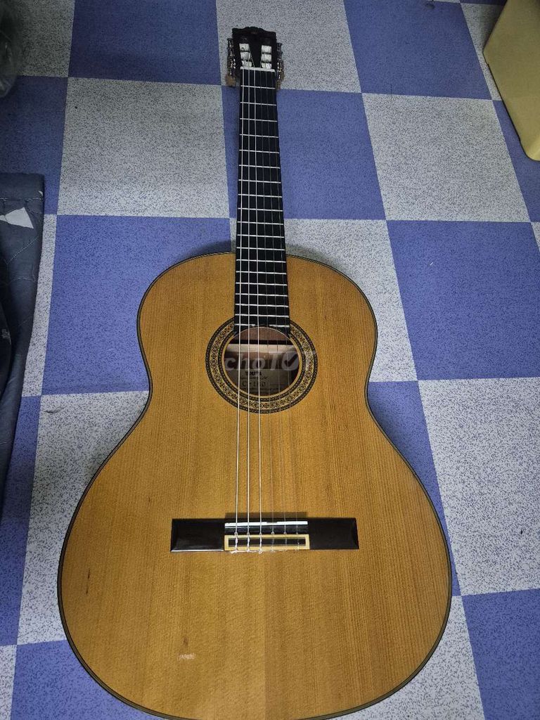Đàn guitar classic Yamaha C180 Nâu. Mua bán Nhạc cụ tại Quận 11 Tp Hồ Chí Minh được đăng bởi Lê Hiếu hình 1