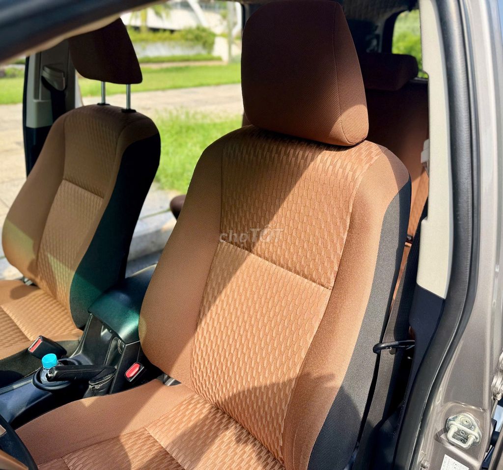 Toyota Innova 2017 2.0E - 12000 km. Mua bán Ô tô tại Quận 3 Tp Hồ Chí Minh được đăng bởi ĐỨC XE LƯỚT hình 9