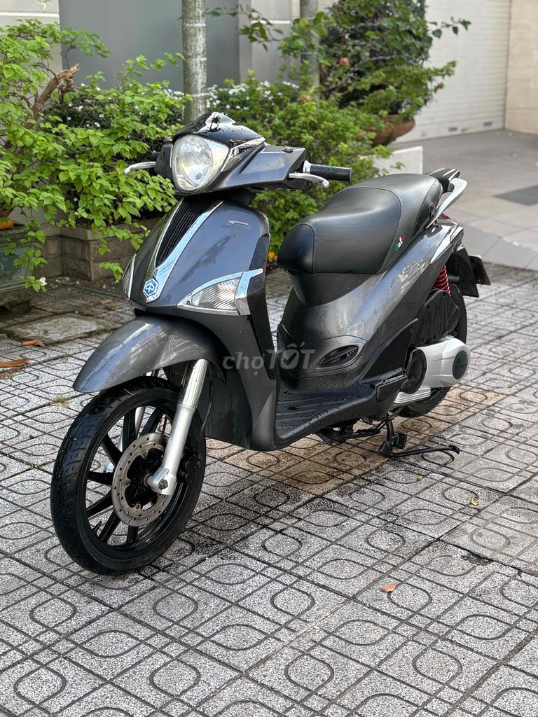 Piaggio Liberty V3 Fi Xám. Mua bán Xe máy tại Thành phố Biên Hòa Đồng Nai được đăng bởi Huy Trần hình 1