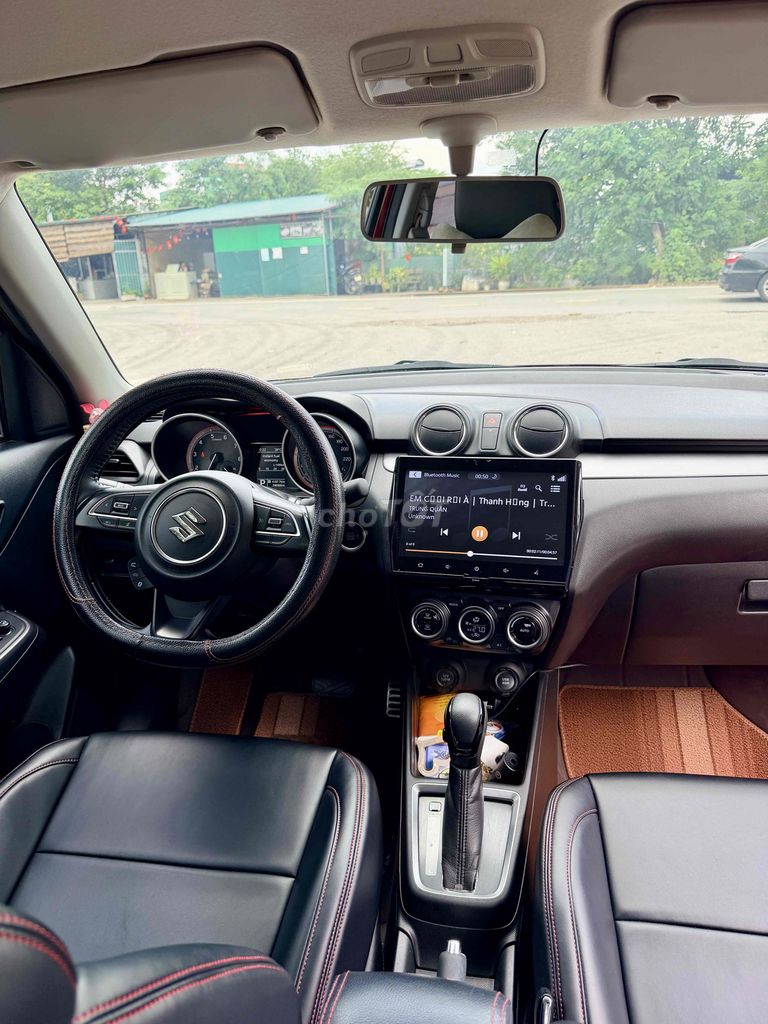 Suzuki Swift 2022 - 39000 km. Mua bán Ô tô tại Quận Long Biên Hà Nội được đăng bởi Đào Việt Phương hình 8