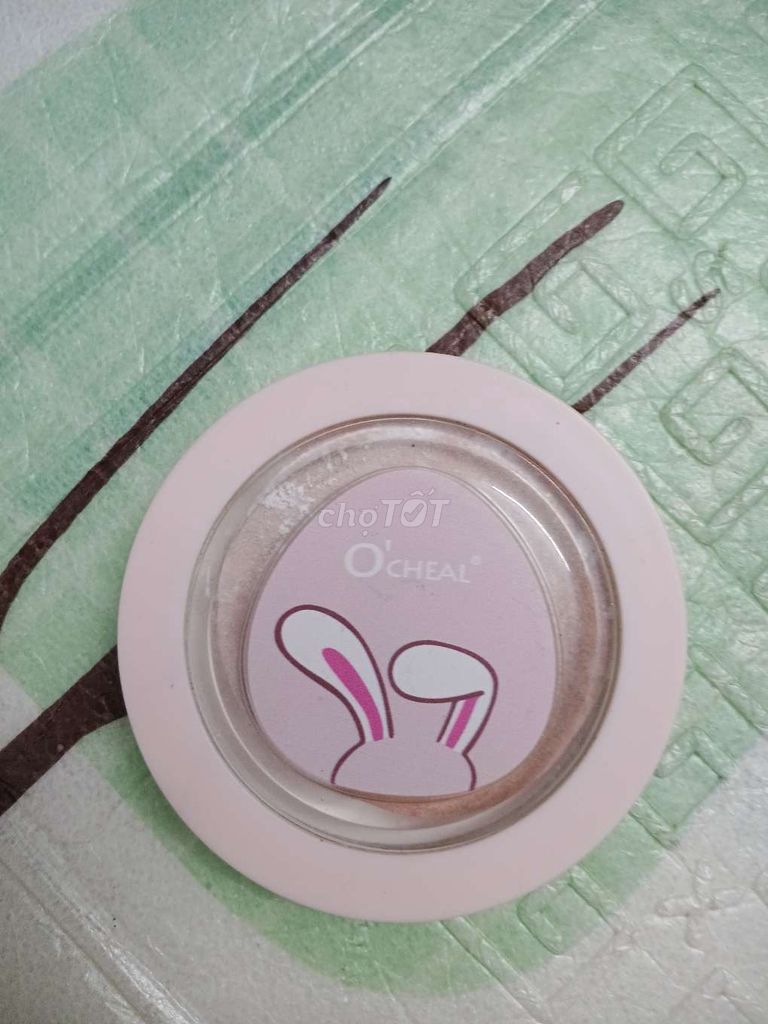 Phấn phủ OCHEAL Hồng Nữ. Mua bán Phụ kiện thời trang khác tại Thành phố Hưng Yên Hưng Yên được đăng bởi Trần Bạch Vy hình 1