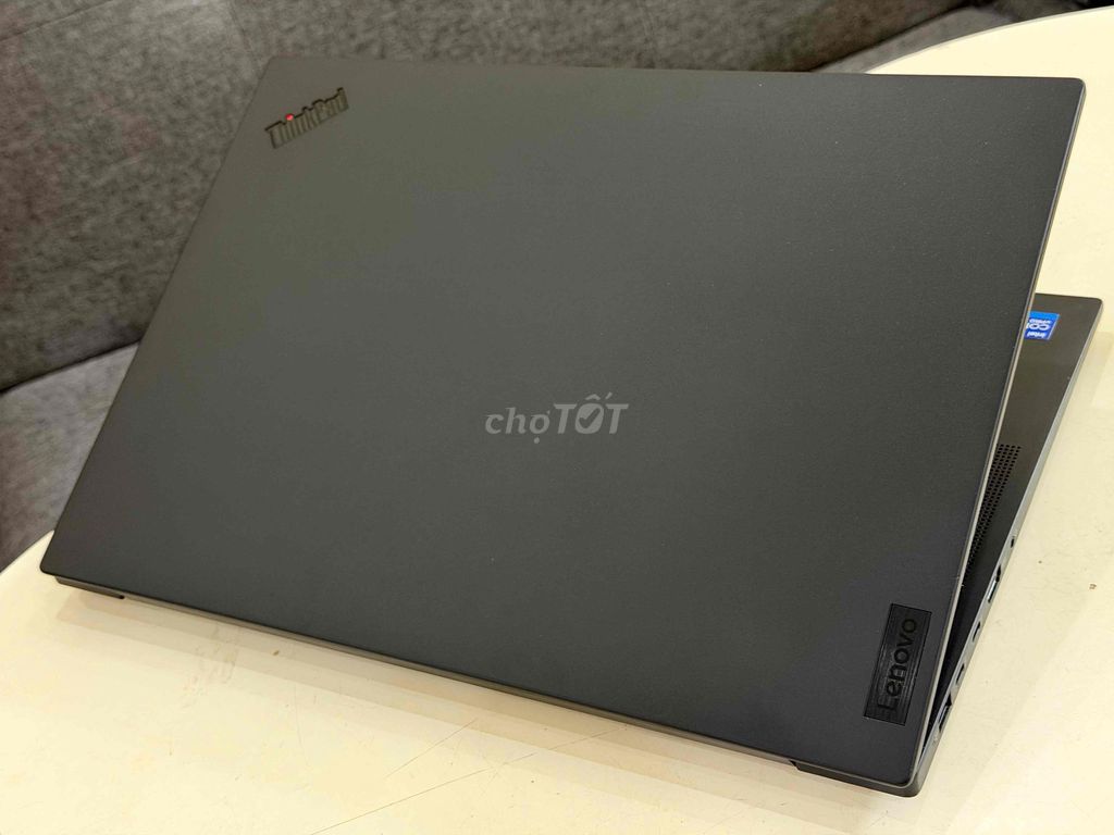 Thinkpad P1 G4 i7 11850H 16G 512G A2000 16" 2.5K. Mua bán Laptop tại Quận Ba Đình Hà Nội được đăng bởi Tùng Lê hình 1