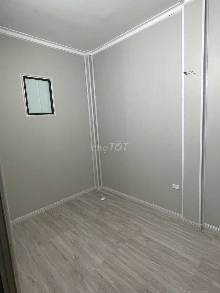 2-этажный дом в аренду 44м2 на улице Ло Су, Хоан Кием