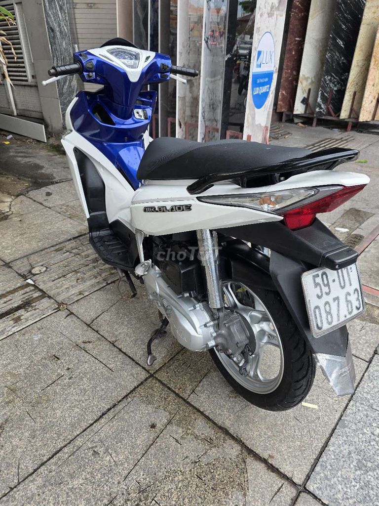 Honda Air Blade 2012 Белый Синий