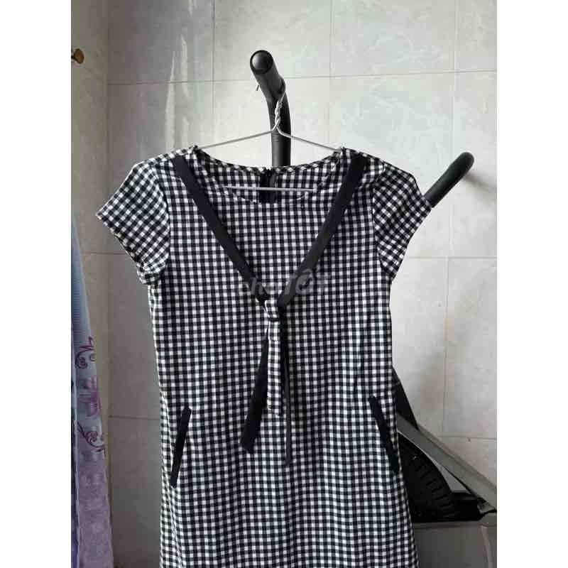 Đầm nữ kẻ caro Freesize. Mua bán Quần áo tại Thị xã Cai Lậy Tiền Giang được đăng bởi Khánh My hình 1