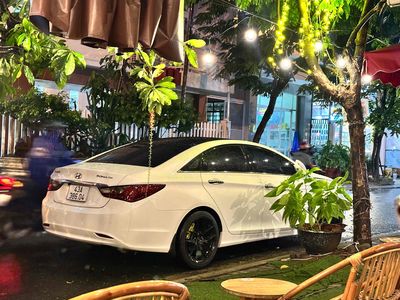 cần tiền bán nhanh xe nhập nguyên chiếc SONATA 2.0. Mua bán Ô tô tại Quận Liên Chiểu Đà Nẵng được đăng bởi WIN WIN