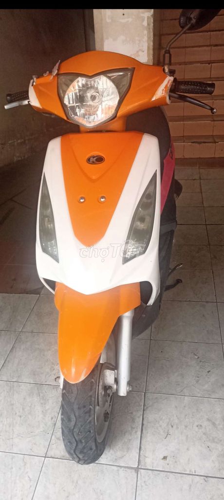 Kymco candy hi 50 zin đẹp còn tin là còn xe. Mua bán Xe máy tại Quận 10 Tp Hồ Chí Minh được đăng bởi văn phúc  hình 4