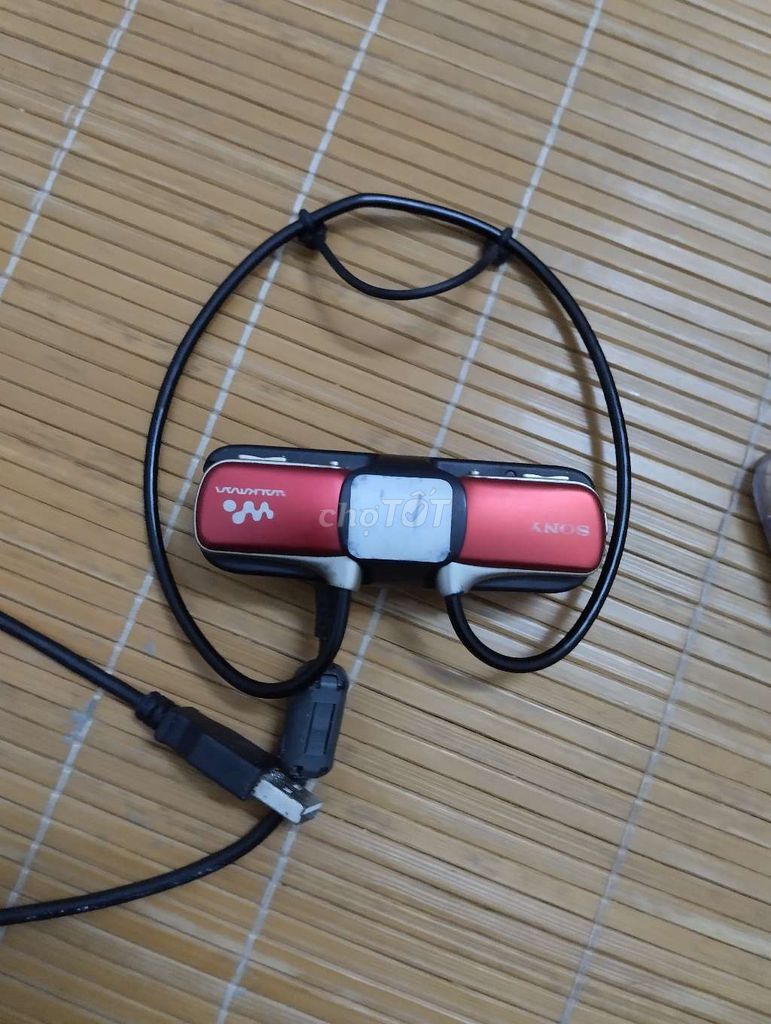 Máy nghe nhạc Sony NW-W270 Đỏ. Mua bán Tivi, Âm thanh tại Quận Hai Bà Trưng Hà Nội được đăng bởi Tuan Nguyen hình 1