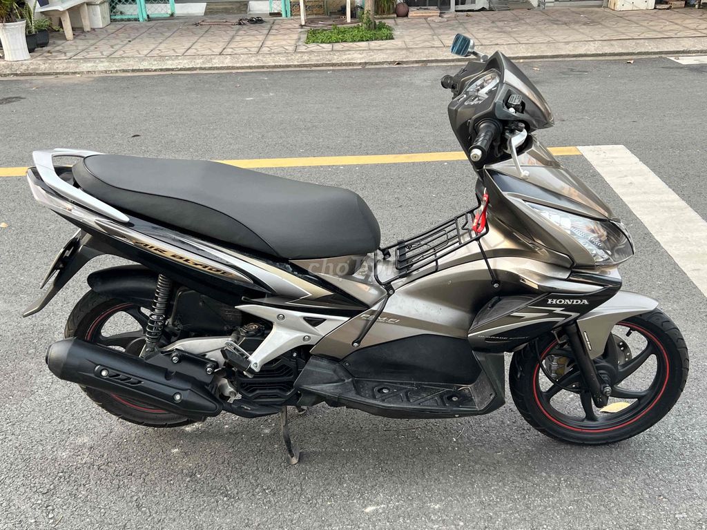 Air Blade 2010 Fi lên Thái biển 65. Mua bán Xe máy tại Quận Ô Môn Cần Thơ được đăng bởi Chương Xe Máy Ô Môn hình 4