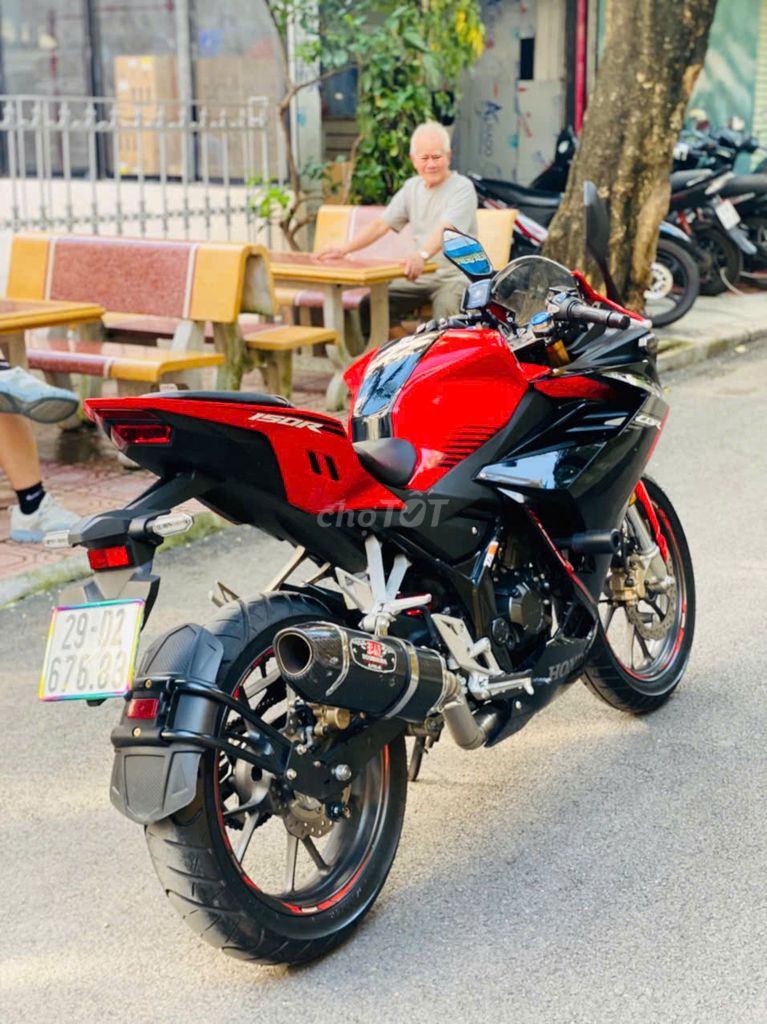 HONDA CBR 150 XE ĐI ÍT CHÍNH CHỦ SỬ DỤNG. Mua bán Xe máy tại Quận Nam Từ Liêm Hà Nội được đăng bởi Lộc Phát hình 4