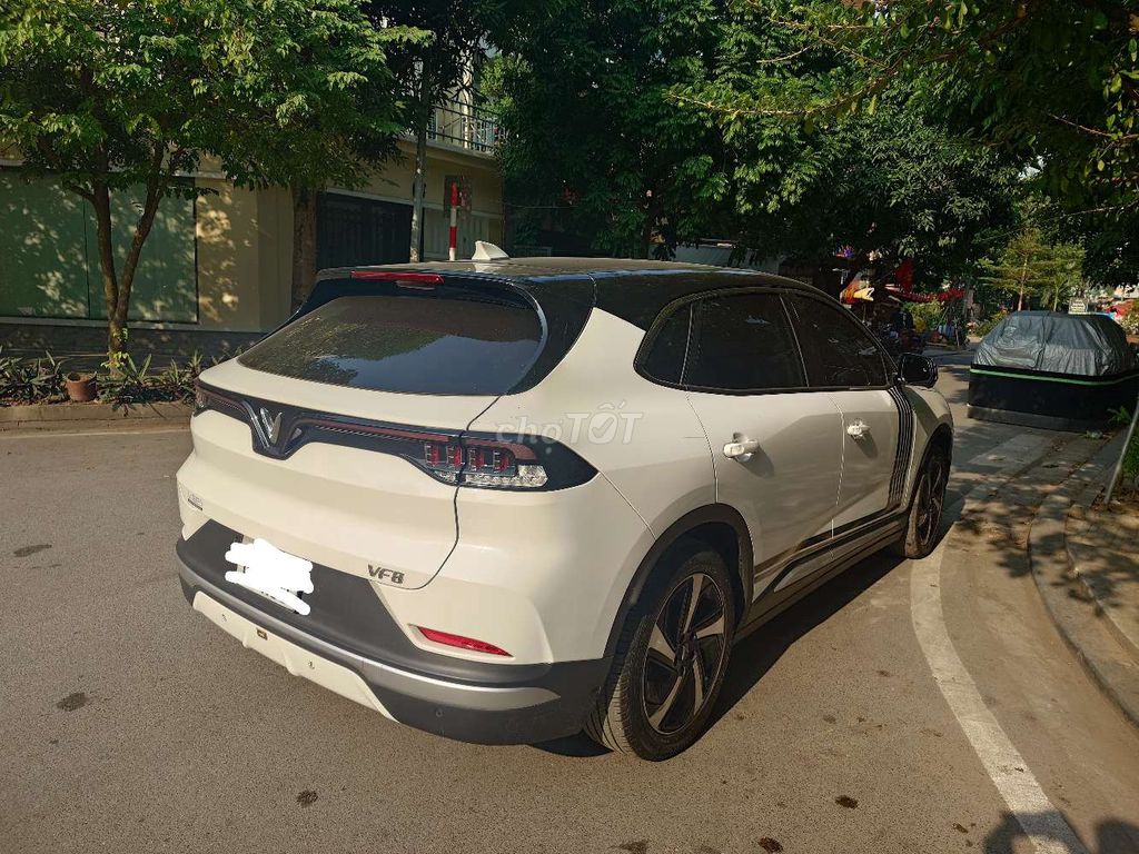 VinFast VF 8 2024 Trắng. Mua bán Ô tô tại Quận Hà Đông Hà Nội được đăng bởi Mr Cường hình 2
