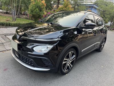 VFe34, sơn zin 100%, 1 chủ, chạy lướt 27.000 km