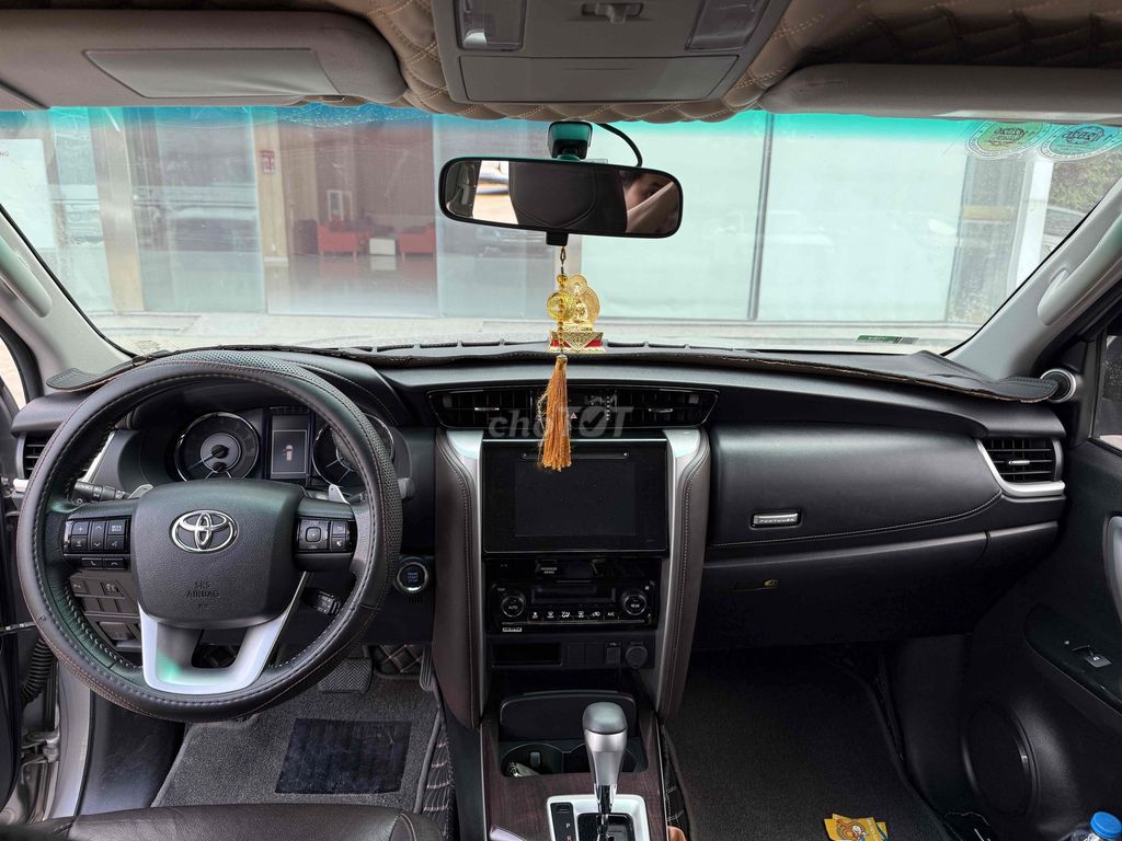 Toyota Fortuner 2019 - Máy Xăng - 1 Cầu - Tại Hãng. Mua bán Ô tô tại Quận Bình Thạnh Tp Hồ Chí Minh được đăng bởi Công Sang hình 9