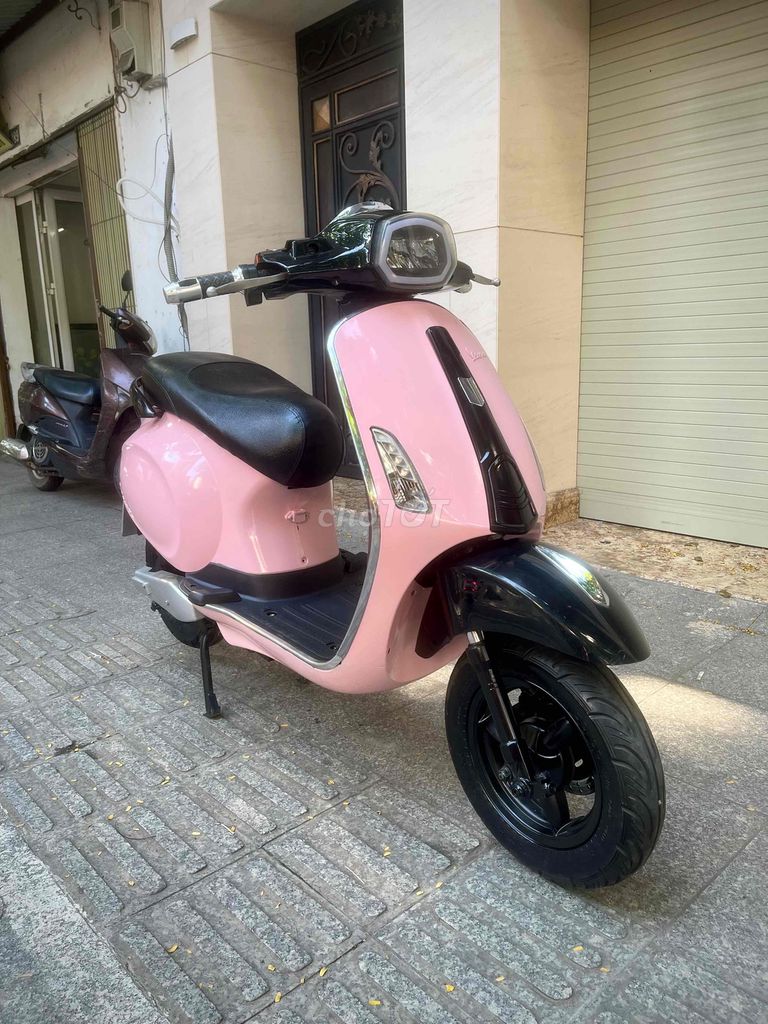vespa hồng cady nhập khẩu chính hãng. Mua bán Xe điện tại Quận Ba Đình Hà Nội được đăng bởi Huylam hình 2