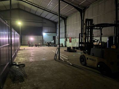 Cho thuê 370m2 xưởng có điện 3 pha có văn phòng đường container. Cho thuê văn phòng, mặt bằng kinh doanh tại Thị xã Tân Uyên Bình Dương được đăng bởi Phúc An