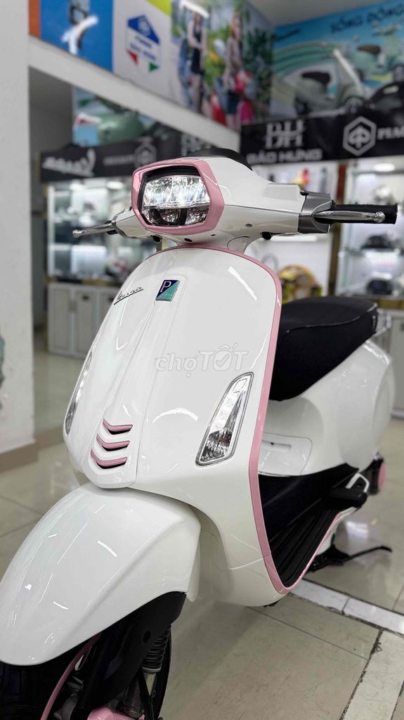 Vespa trắng hồng 2016 chính chủ bstp. Mua bán Xe máy tại Quận Phú Nhuận Tp Hồ Chí Minh được đăng bởi VESPA  PIAGGIO BẢO HƯNG Vespa cũ trả góp  hình 3