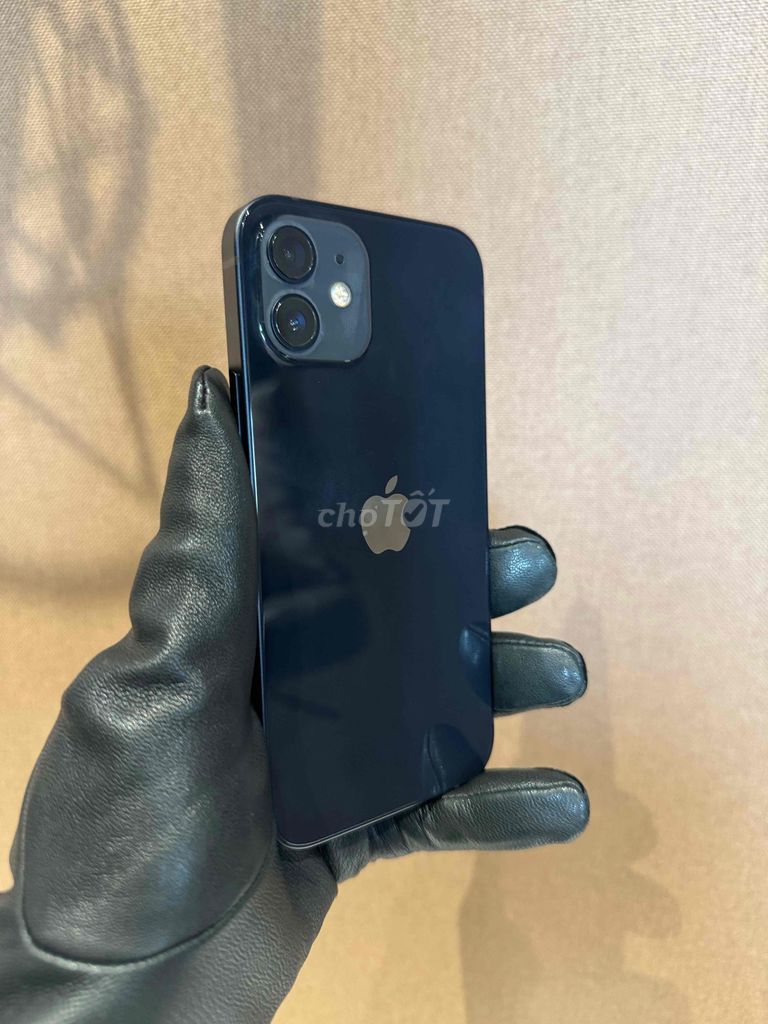 Apple iPhone 12 128GB Đen. Mua bán Điện thoại tại Huyện Bình Chánh Tp Hồ Chí Minh được đăng bởi Trần Store hình 1